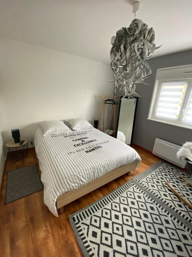 Maison moderne à la campagne Le Valdahon Extérieur photo